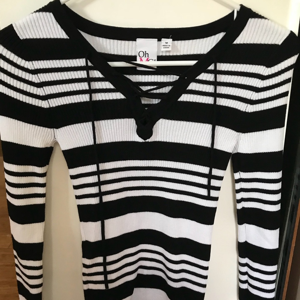 long sleeved, lace up, ribbed top